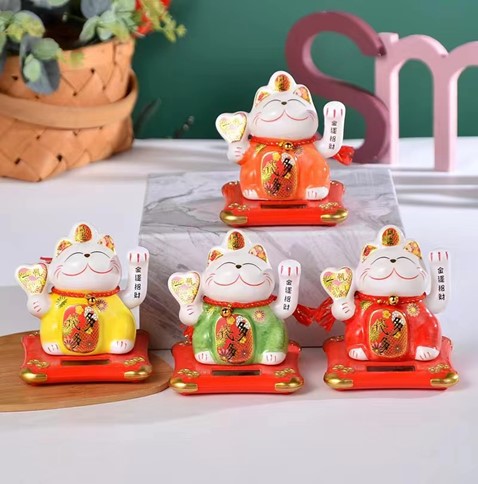 TA6-1-25 LUCKY CAT 5 INCH. 10*10*10