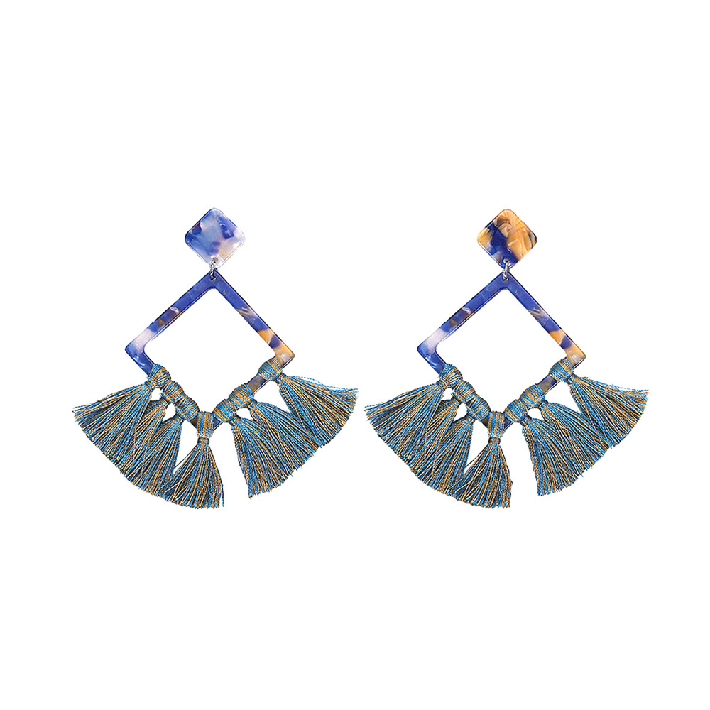 ARETES ATRIBUS MORADOS