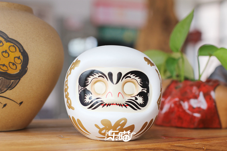 HUCHA DARUMA 323